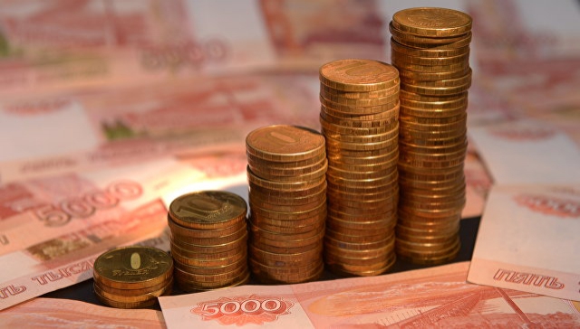 Официальный курс евро на выходные и понедельник вырос до 60,57 рубля