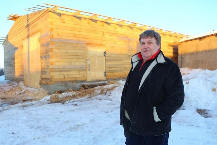 Житель Иркутской области превратил заброшенное колхозное хозяйство в развивающееся предприятие