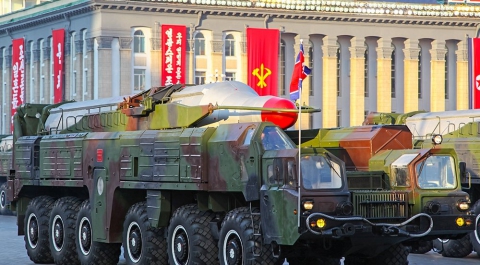 Ким Чен Ын приказал поскорее дать армии новую ядерную ракету