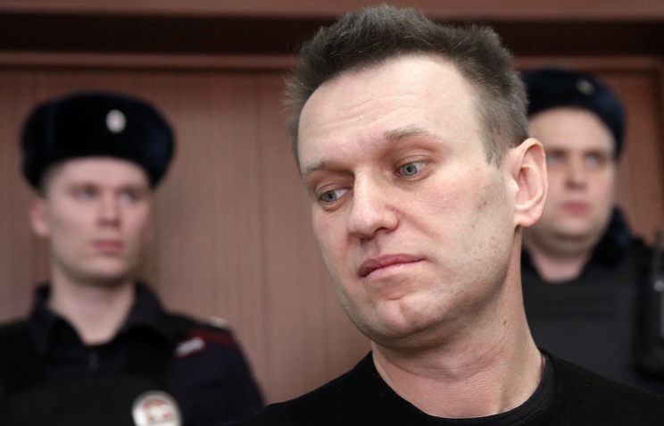 Навальный заявил, что не будет исполнять решение суда по иску Усманова