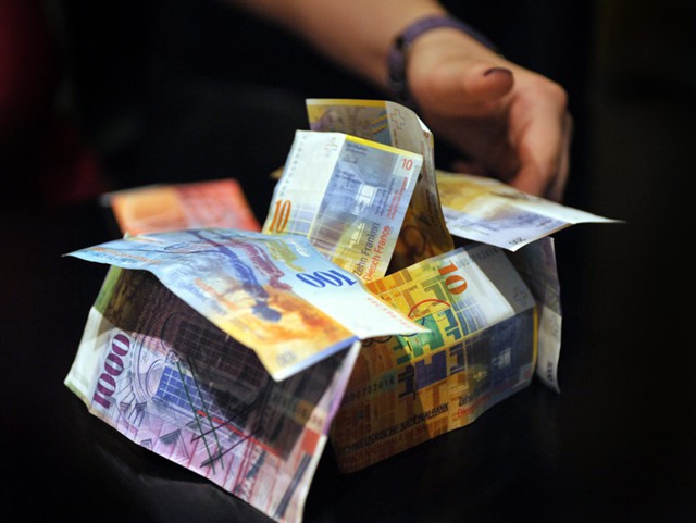 Банки Швейцарии заплатили $1 млрд по низким ставкам