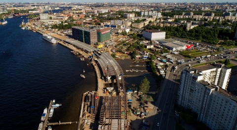 Строительство нового участка набережной Макарова в Санкт-Петербурге