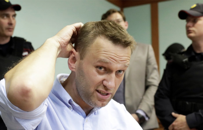 ФСИН предупредила Навального о возможности замены условного срока реальным