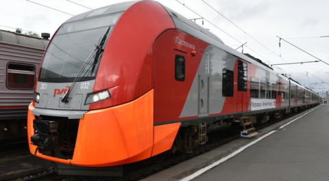 Поезда «Ласточка» соединили Петрозаводск и Великий Новгород
