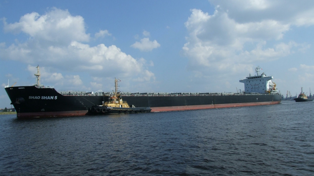 Грузовое судно с "золотым углем" из США для Украины пришвартовалось в России