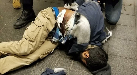 Появилось фото задержания подозреваемого во взрыве бомбы в Нью-Йорке