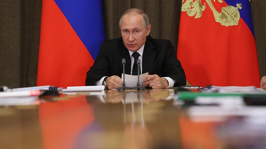 Путин прокомментировал возможность повышения пенсионного возраста в России