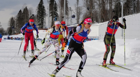Биатлонисты из России заняли 8 место в эстафете на этапе Кубка мира