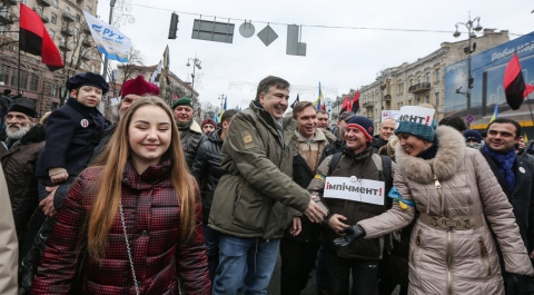 Около 50 тыс. человек в Киеве вышли на марш за импичмент Порошенко