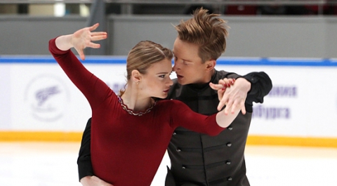 Скопцова и Алешин победили в танцах на льду в Финале юниорского Гран-при
