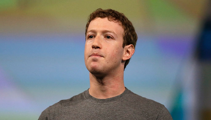 Facebook позволит пользователям оценить достоверность источников новостей