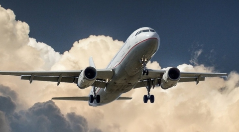 Летевший из Стамбула в Москву самолет вернется обратно из‑за техпроблем