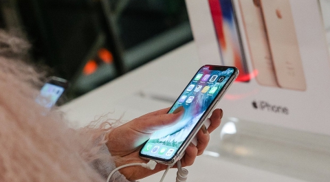 В России резко упали цены на самый дорогой iPhone