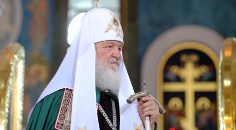 Патриарх призвал к борьбе с расслоением общества на богатых и бедных