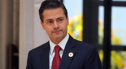Президент Мексики отложил визит в США после телефонного разговора с Трампом