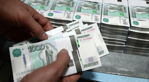 Аналитики выступили за либерализацию валютного контроля в России