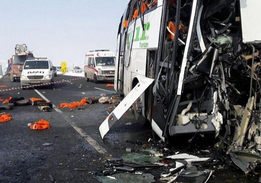 СМИ сообщили о гибели 17 человек в ДТП с автобусом с нелегалами в Турции