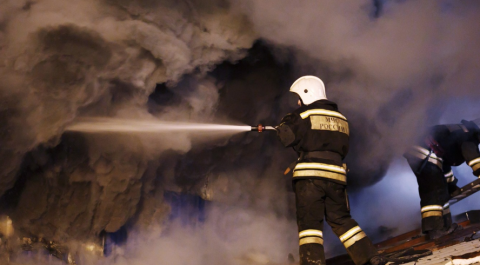 Пять человек погибли при пожаре в Новгородской области