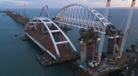 Для Крымского моста выбрали суперразметку из термопластика