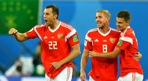 Россия впервые за 32 года вышла в плей-офф чемпионатов мира по футболу