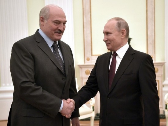 Лукашенко еще раз поздравил Путина с Новым годом