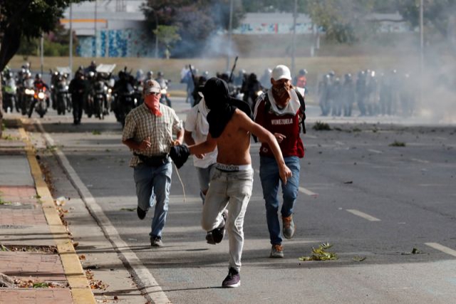 Госдеп рекомендовал гражданам США покинуть Венесуэлу