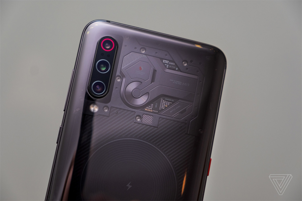 Xiaomi Mi 9: три камеры, мощнейший чип и скоростная зарядка без проводов