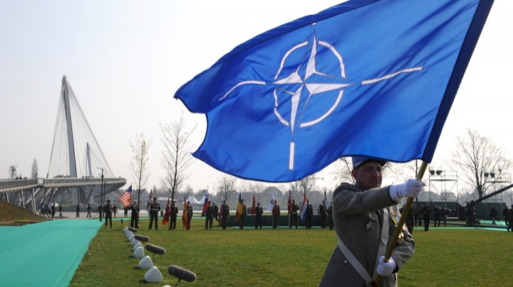 В НАТО назвали недопустимыми "угрозы России" в послании Путина