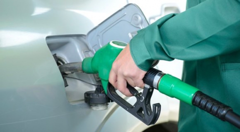 Правительство РФ решило продлить соглашения о стабилизации цен на топливо