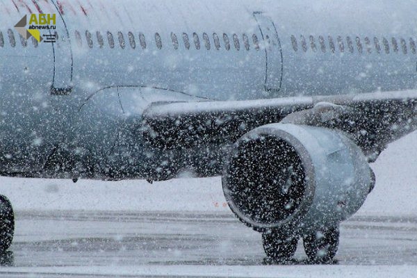 Петербургский аэропорт «Пулково» закрыли из-за плохой погоды