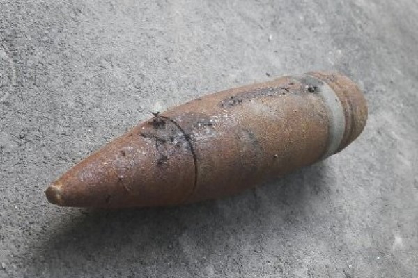 На набережной в Петербурге взорвался снаряд времён войны