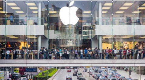 Эксперты заявили о падении прибыли Apple из-за космических цен на iPhone XI