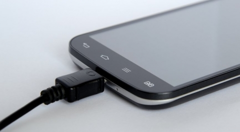Зарядное устройство от Vivo зарядит смартфон за 13 минут