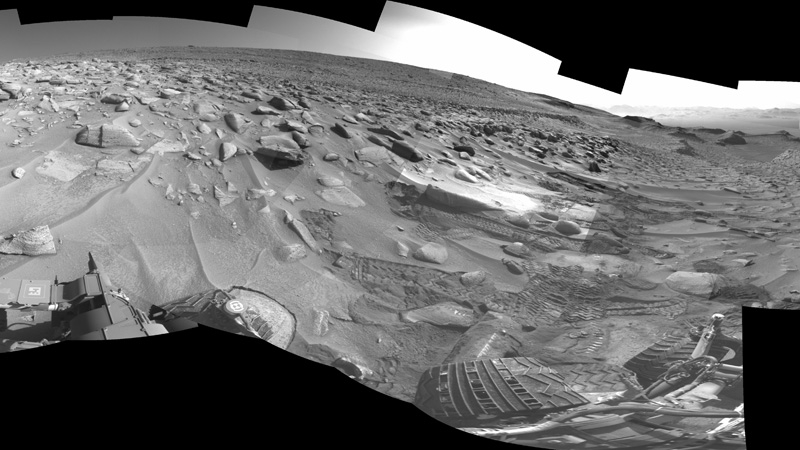 Марсоход Curiosity вскарабкался на марсианскую дюну — это был самый сложный подъём за 11 лет миссии
