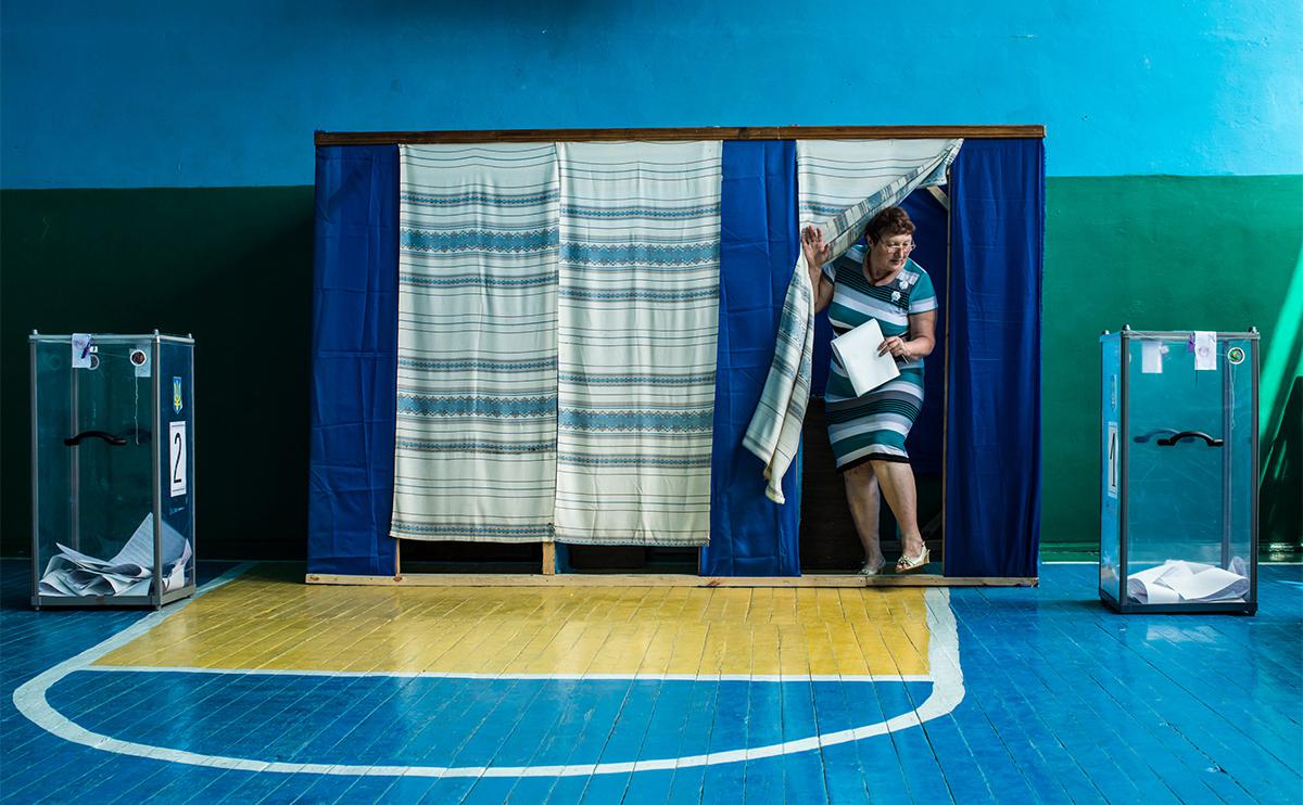 El País узнала о дискуссии о выборах на Украине ради конца конфликта