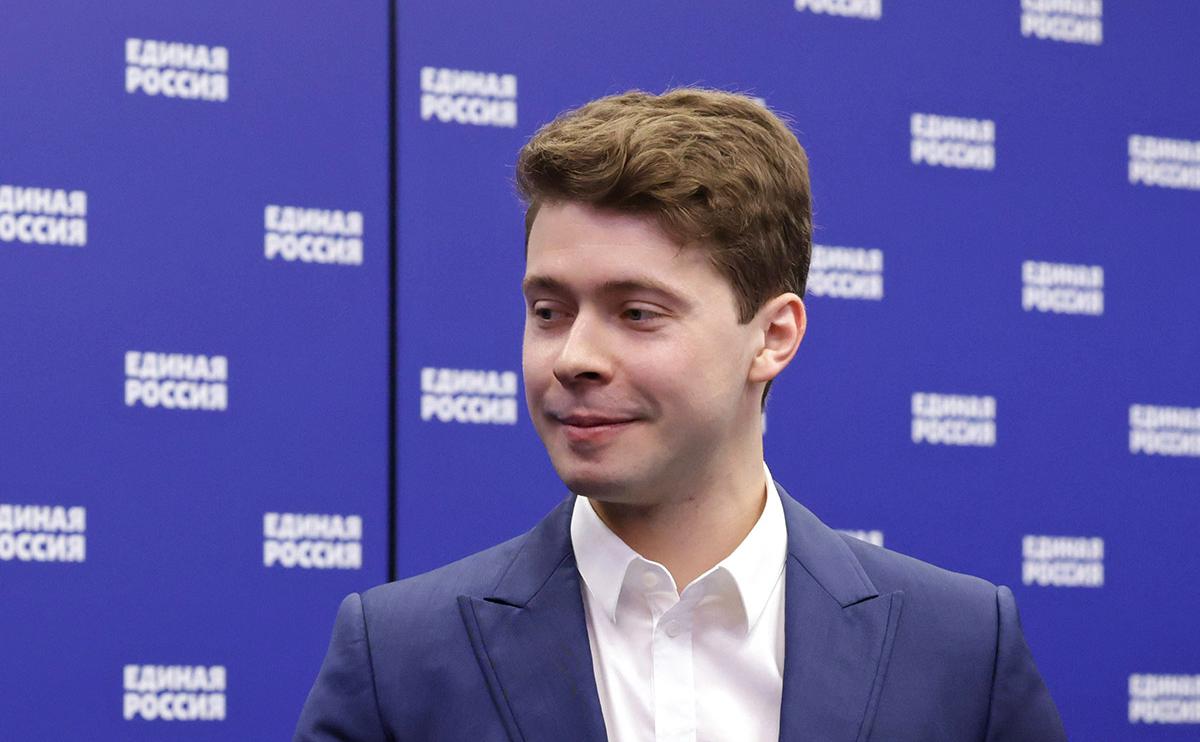Сын Медведева стал координатором портала «Я в России»