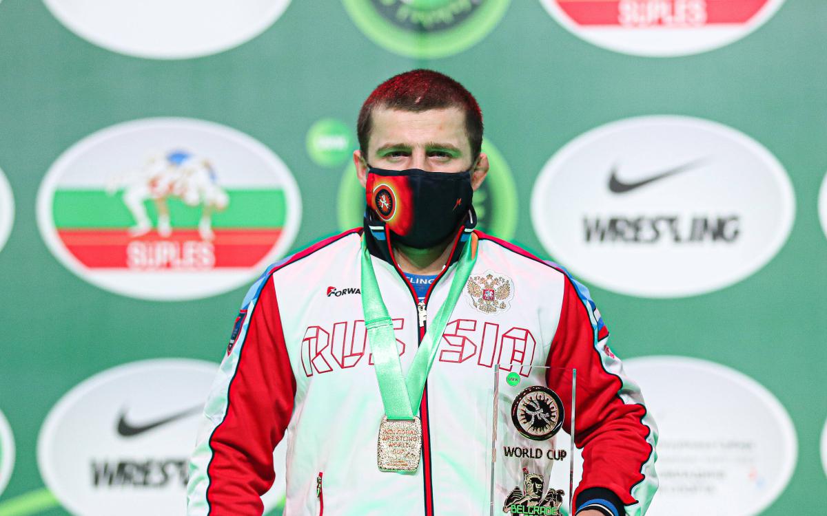 Борец-вольник Усманов принес России первое золото ЧМ в Белграде