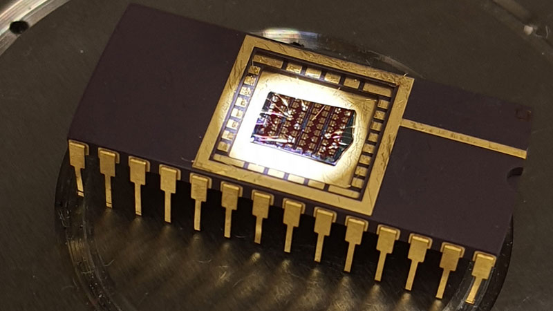 Для подтверждения характеристик «тысячелетней флеш-памяти» UltraRAM будет выпущен 20-нм прототип