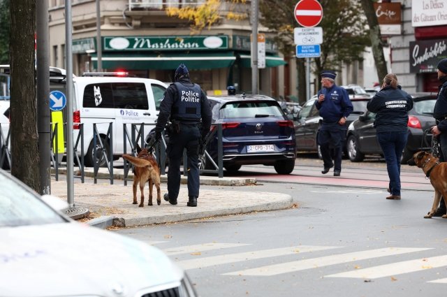 LN24: полиция разыскивает еще двух подозреваемых в теракте в Брюсселе