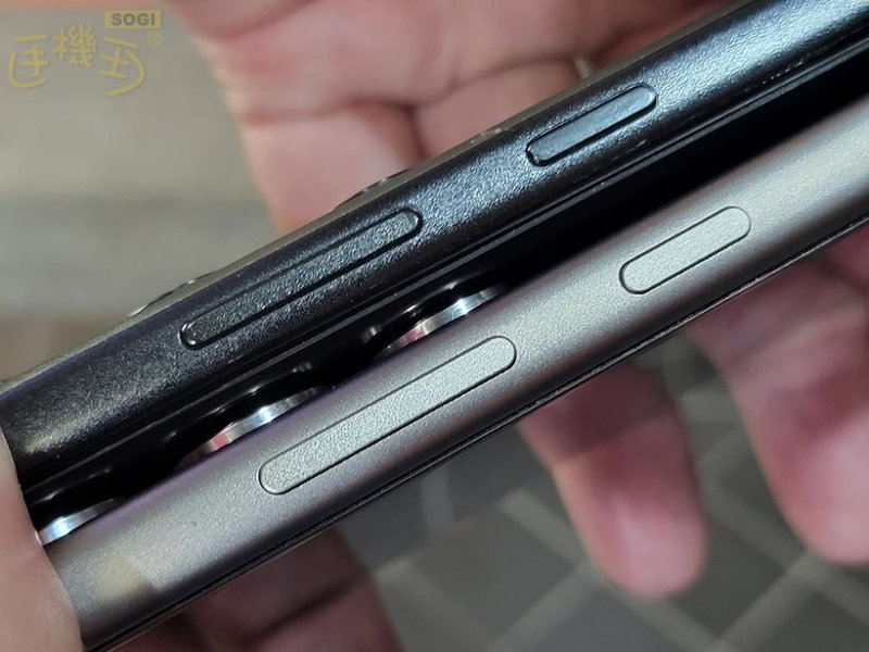 Титановый Samsung Galaxy S24 Ultra сравнили с алюминиевым Galaxy S23 Ultra на фото