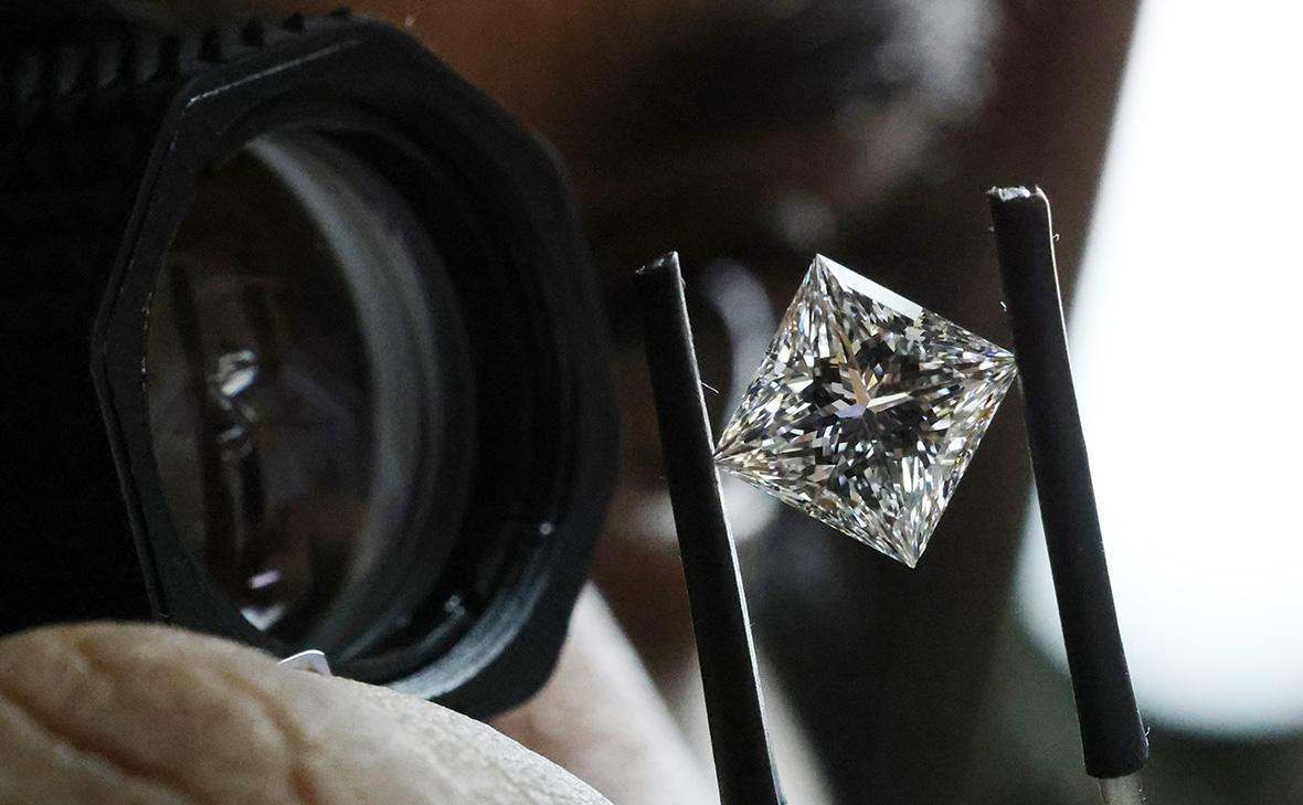 Песков заявил, что Россия обойдет санкции ЕС в отношении алмазов