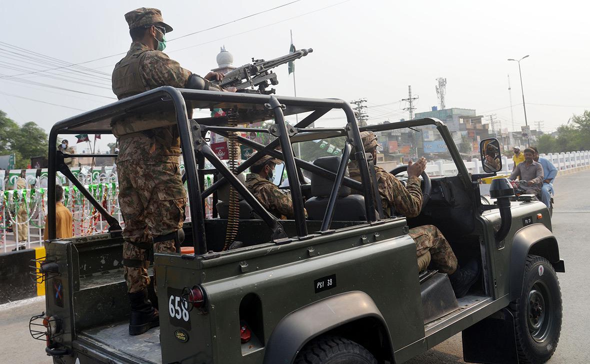 Пакистан привел армию в повышенную боеготовность из-за Ирана