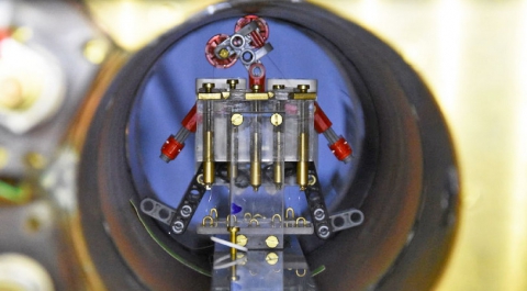 Ученые создают армию микроскопических роботов для борьбы с раком