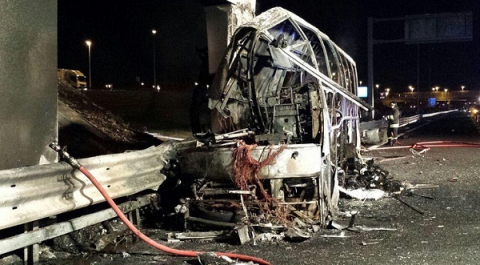 ДТП на севере Италии: сгорел перевозивший детей автобус, погибло 16 человек