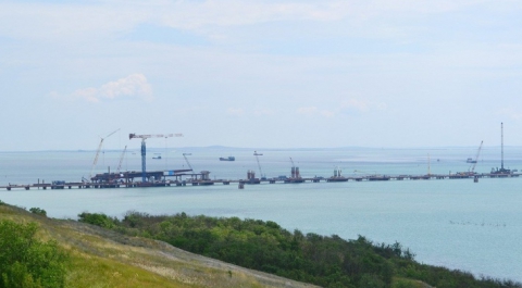Стройка Крымского моста вышла на пиковую мощность