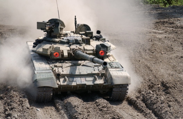 Иракская армия приобретает у России почти сто танков Т-90