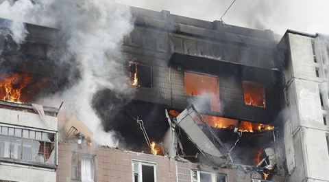 В многоэтажном доме в Ростове произошел взрыв газа: есть погибшие