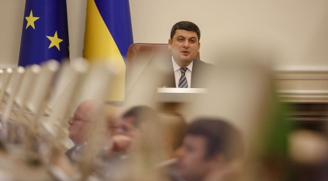 Премьер Украины признался, что стране не выжить без денег Запада