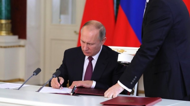 Путин подписал закон о внесении изменений в пенсионное законодательство РФ