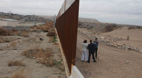 Трамп отправится к границе Мексики для осмотра возводимого участка стены